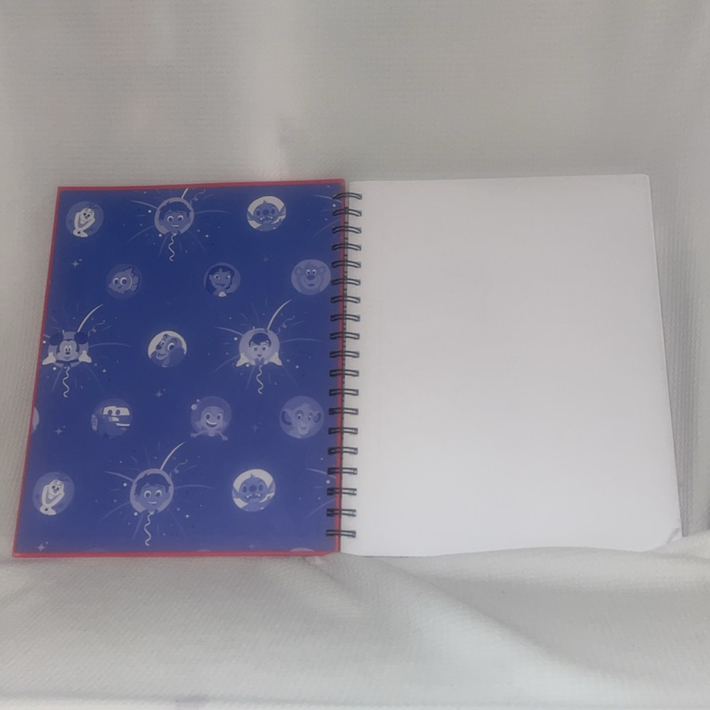 Disney 100 Sketchbook Set - Picture 4 of 5